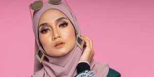 Tampil Glowing dan Lebih Muda dengan Makeup Korea