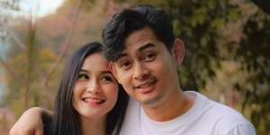 Jadi Kekasih di Para Pencari Tuhan, Ternyata Viral & Hera Pengantin Baru