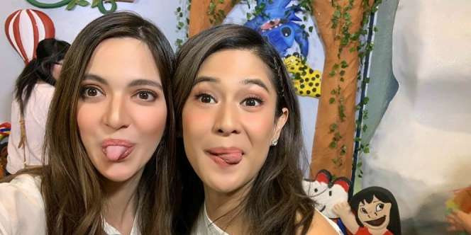 Wajah Nia Ramadhani Disebut Mirip Dian Sastro