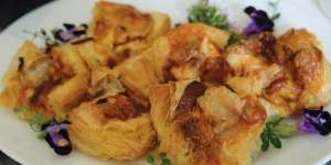Resep Onion Camembert Mini Quiche Spesial untuk Berbuka