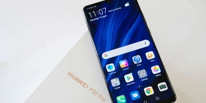 Trump Jegal Huawei, Bagaimana Nasib Ponsel P30