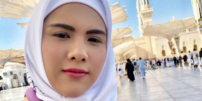 Cantiknya Mantan Istri Aming dalam Balutan Hijab