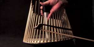 Mengenal Waterphone, Alat Musik Kustik yang Hasilkan Suara Mencekam