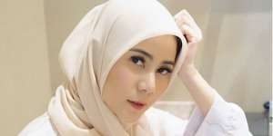 Baru Berhijab, Adik Olla Ramlan Sudah Tampil Kece