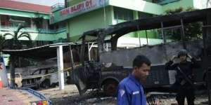Polisi Temukan Amplop dan Uang dari Massa yang Rusuh Semalam