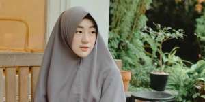 Inspirasi Outfit Larissa Chou, Menantu Ustaz Arifin Ilham