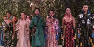Parade 'Peri Hutan' dari Koleksi Biyan Spring Summer 2020