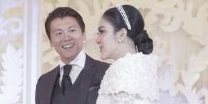 Romantis, Ini Nama Syahrini di Ponsel Reino Barack
