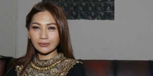 Gugat Cerai Suami, Ini Kata Tata Janeta