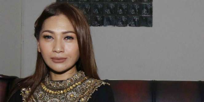 Gugat Cerai Suami, Ini Kata Tata Janeta