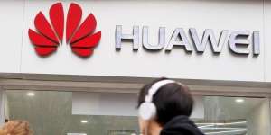Beberapa Alasan Donald Trump `Takut` Dengan Huawei
