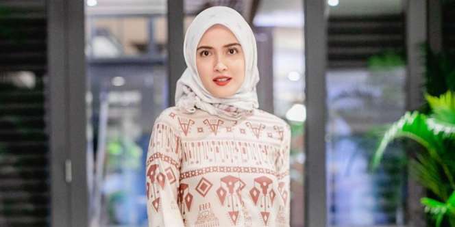 Shandy Aulia Banjir Pujian Usai Berhijab