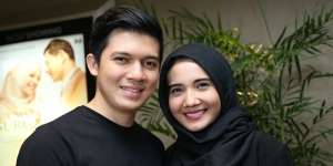 Zaskia Sungkar: Irwansyah, Mengapa Pilih Aku? Padahal Mantanmu Ada 1.599 Orang