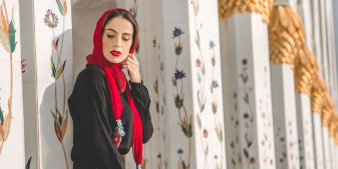 Inspirasi Fashion Item Ngehits di Musim Panas