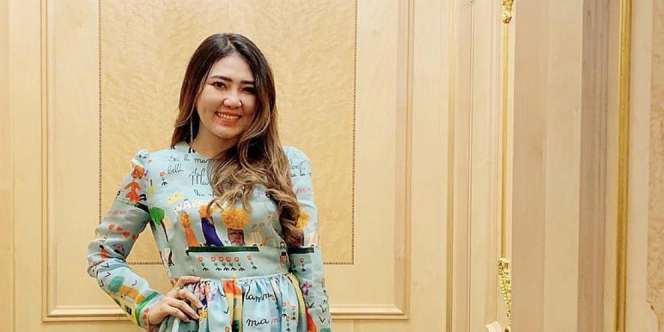 Via Vallen Tulis Kalimat Bijak, Netizen Malah Sorot Bagian Tubuh