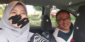 Mengharukan, Driver Taksi Online Non-Muslim Traktir Penumpang Buka Puasa
