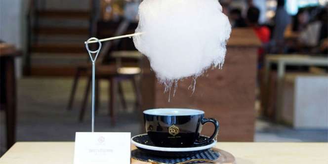 Gemasnya Kopi dengan Gula Berbentuk Awan