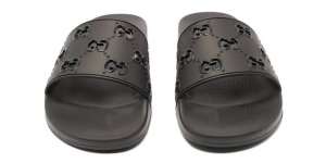 Santai Tapi Berkelas, Sandal Karet Gucci Jadi Pilihan