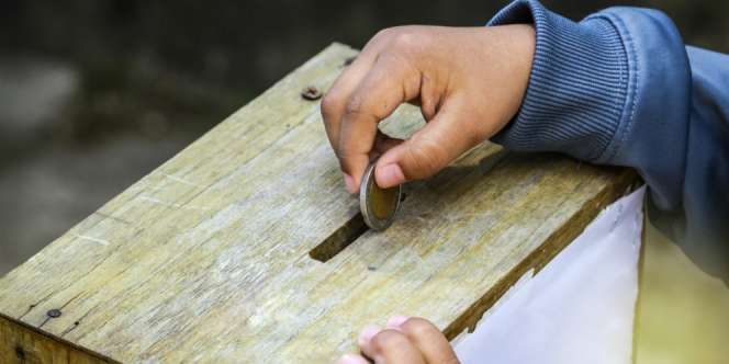 Jadwal Buka Puasa 31 Mei 2019 dan 8 Adab Dalam Bersedekah
