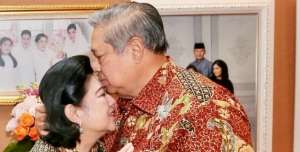 Cium Terakhir Kalinya SBY untuk Ani Yudhoyono