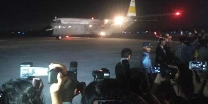 Jenazah Ibu Ani Yudhoyoni Tiba di Lanud Halim