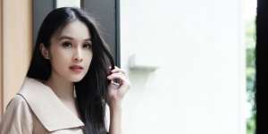 Ucapkan Selamat Idul Fitri, Sandra Dewi Panen Pujian