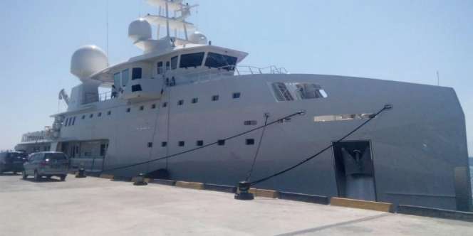 Kapal Pesiar Emir Qatar Merapat ke NTT, Ada Apa?