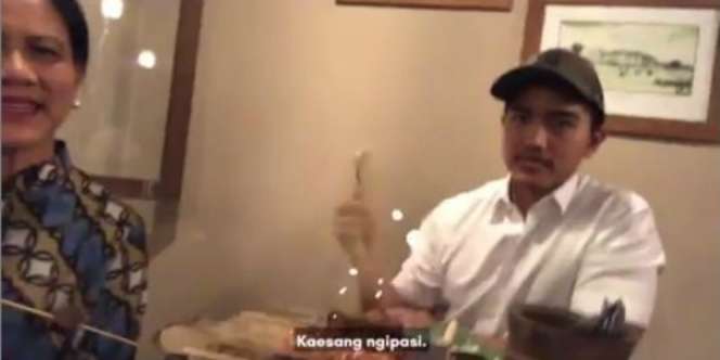 Jokowi Makan Sate Bareng, Ekspresi Kaesang Jadi Sorotan