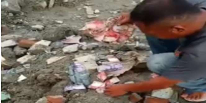 Setelah Ditelan Bumi, Kini Muncul Uang Berserakan di Dalam Tanah Petobo Palu