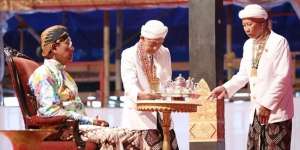 Uniknya Penyajian Teh untuk Sri Sultan Hamengku Buwono X