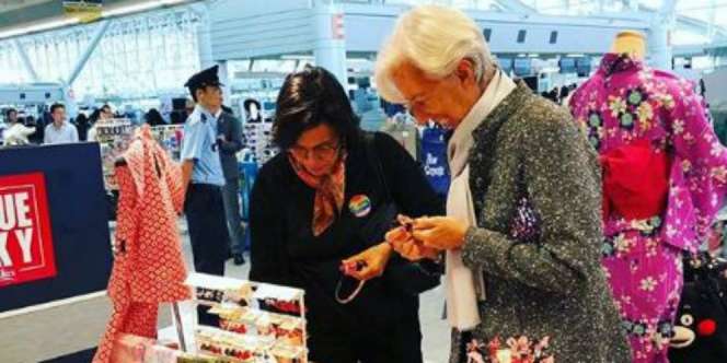 Intip Oleh-oleh Eyang Sri Mulyani untuk Cucunya