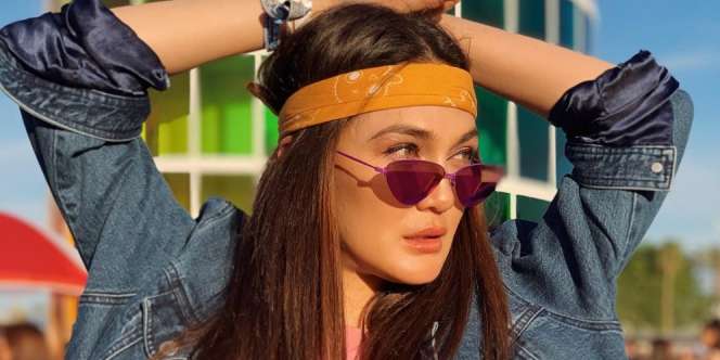 Panas-panasan di Belanda, Luna Maya Pakai Baju Puluhan Juta