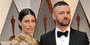 Heboh Istri Justin Timberlake Dikabarkan Antivaksin