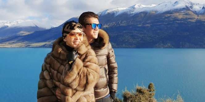 Keinginan Syahrini Liburan di Sini Diwujudkan Reino Barack