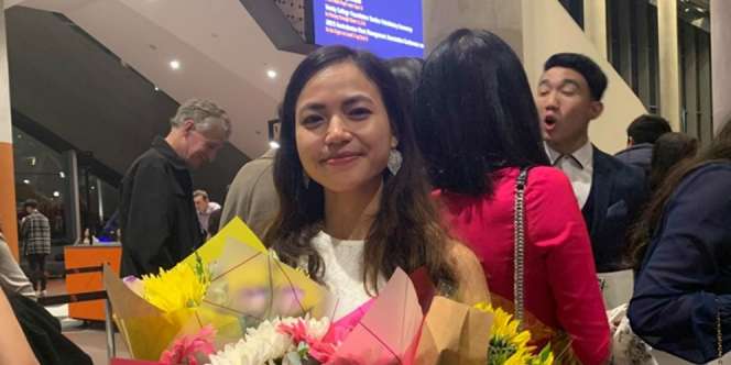 Transformasi Sophy Ron, Pemulung yang Jadi Mahasiswi Cantik di Kampus Beken