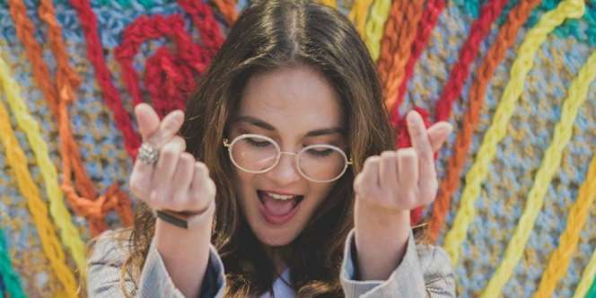 Intip Harga Outfit Luna Maya Sekali Pakai untuk Libur di Amerika