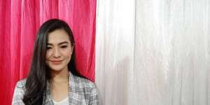Bobot Naik Sampai 23 Kg, Wow! Lihat Penampilan Eriska Rein Sekarang