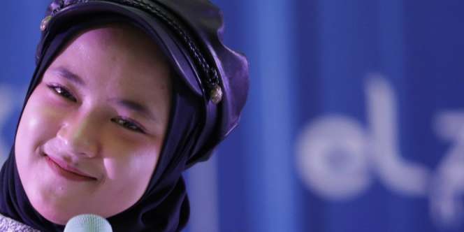 Nissa Sabyan Menangis Melihat Wajah Sendiri