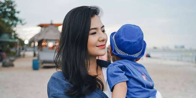 Curhat Eriska Rein Sempat Tak Tega Menyapih Putranya