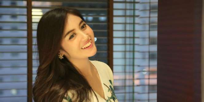 Foto Bareng Nabilah JKT48, Driver Ojol: Siapa ya Namanya?