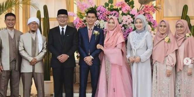 Unggahan Ridwan Kamil Hadiri Resepsi Nikah Putri Aa Gym, Mak Jleb