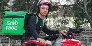 Heboh Driver Ojol Tunggangi Superbike 937 CC Seharga Mobil