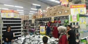 Giant Tutup Gerai di Indonesia, Carrefour SA Dijual Rp10 T di China