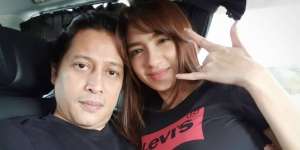 Unggah Foto Hati yang Terbelah, Angel Karamoy dan Jose Poernomo Putus?