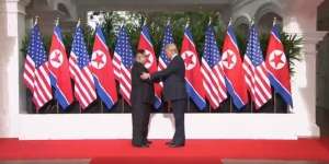 Insiden Terjadi di Sela Pertemuan Kim Jong Un-Trump