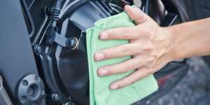3 Cara Bikin Bodi Motor Kusam Jadi Berkilap