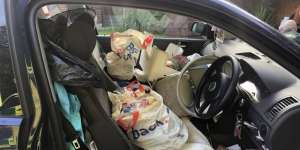 Sopir Tak Temukan Rem Tangan, Lihat Saja Kabin Mobilnya