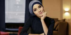 10 Tips Kecantikan Kulit dan Makeup yang Mudah untuk Bu Dokter