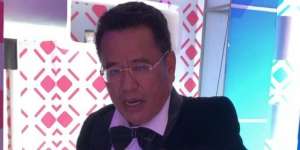 Farhat Abbas Sindir Dasi Kupu-Kupu, Hotman Paris Buat Unggahan Makjleb