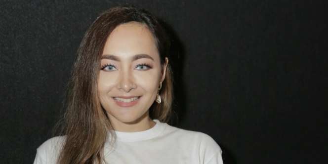 Terkuak, Dewi Rezer Ternyata Fobia Hewan Kecil Ini